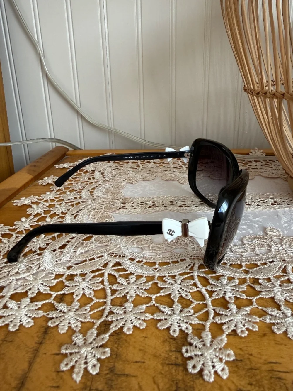 Chanel Bow Black and White Sunglasses - Picture 1 of 4
